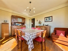 MAISON DE 75 M2 À RÉNOVER, TOITURE DE 2024, TERRAIN CLOS DE 422 M2, 2 CHAMBRES, GARAGE