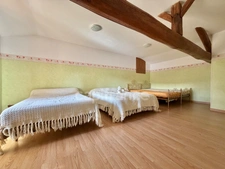 MAISON 120 M², TERRAIN CLOS 1 525 M², DOUBLE VITRAGE, 3 CHAMBRES, TAXE FONCIÈRE 419 €, HAMEAU PAISIBLE