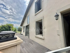 MAISON DE 80 M², TERRAIN CLOS DE 670 M², TERRASSE DE 35 M², 4 CHAMBRES DONT 1 SUITE PARENTALE ET 3 GARAGES