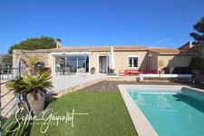 VELAUX -  Magnifique maison familiale de plain pied avec vue panoramique.