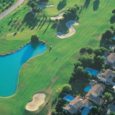 Villa d’exception au cœur du Golf International de Pont Royal - Vente à Terme Libre