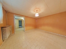 RARE À FLORANGE – Pavillon individuel plain pied sur sous-sol - 1 192 m² exposé Sud-Ouest – Volumes et potentiel !