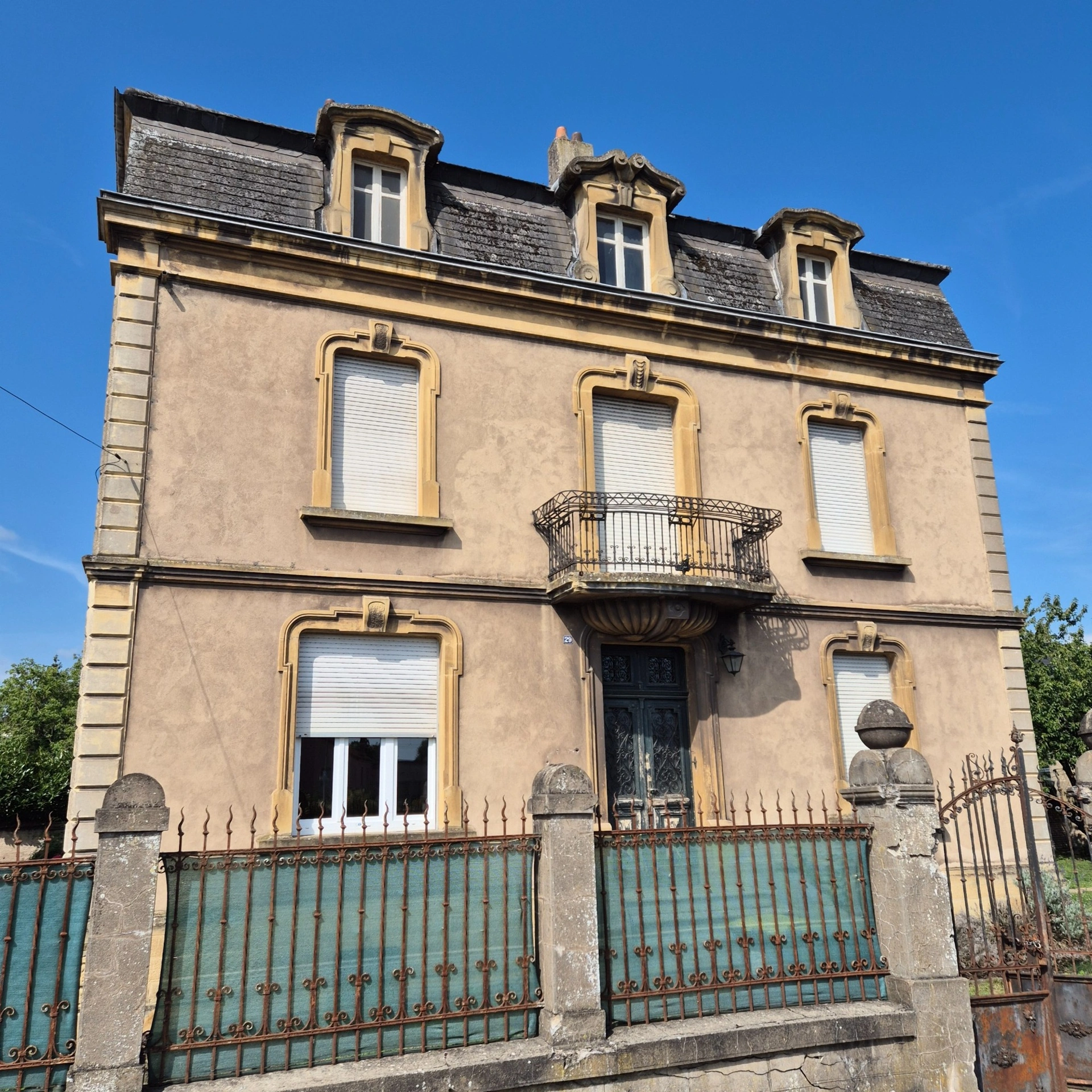 Maison 7 pièces 210 m² · à Uckange · 210 m² · 350 000 €