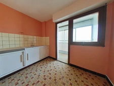 THIONVILLE – Appartement F3 avec terrasse, loggia, garage et ascenseur