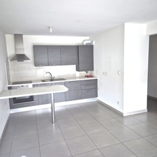 AMNEVILLE APPARTEMENT F2 DANS RESIDENCE RECENTE