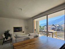 Exclusivité Bonneville – Élégant appartement T3 de 60 m² avec terrasse, garage et superbe vue sur les montagnes (74)