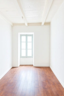 Maison de ville spacieuse au cœur de Basse-Terre – 315 000 €*