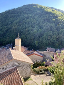 Maison traditionnelle à RENOVER 5 pièces - 69 m² hab. (105 utiles) 