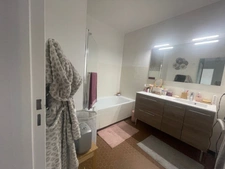 Appartement T4- 81,63m2- 8ème et dernier étage- Cave- Parking Privatif- Garage- Vue dégagée