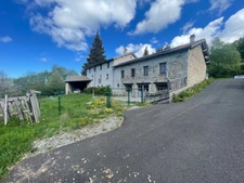 🌿 Maison principale+gîte indépendant – 5 588 m² de terrain – revenus locatifs – Grandrif (63)-Livradois-Forez- Col Des Pradeaux