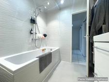 SAINT-CHAMOND- duplex familial lumineux - 103,43m2 loi Carrez (109,70m2 au sol )- 3 chambres -balcon