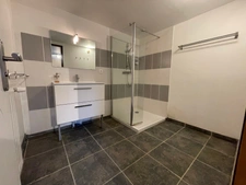 🌿 Maison principale+gîte indépendant – 5 588 m² de terrain – revenus locatifs – Grandrif (63)-Livradois-Forez- Col Des Pradeaux