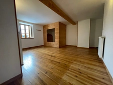 🌿 Maison principale+gîte indépendant – 5 588 m² de terrain – revenus locatifs – Grandrif (63)-Livradois-Forez- Col Des Pradeaux