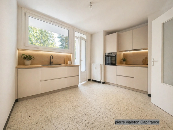 T4 lumineux 83m2 avec garage-Double séjour-2 chambres-133000€