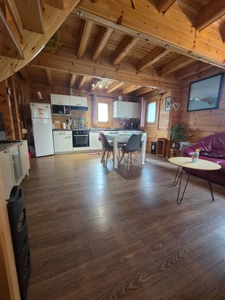 Nature, confort et sérénité, votre chalet clé en main au cœur des montagnes catalanes.