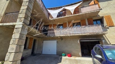 Angoustrine – Appartement T4 rénové avec beaux volumes