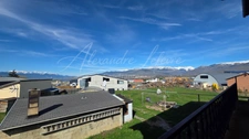 Propriété aux volumes exceptionnels avec jardin et vue montagne