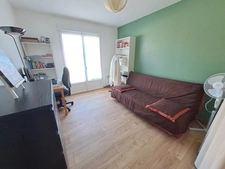 Maison contemporaine d’environ 130 m²,  5 pièces - SAINT LOUBES (33) -