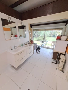 Maison 5 pièces climatisée, style Girolle