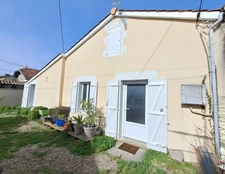 ANGLADE - Maison Individuelle Vendue Louée : Un Investissement Locatif Idéal