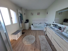 Maison familiale 190m2 - 7 pièces - avec piscine  