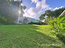 Villa of 242 m² with swimming pool, 2-room apartment (currently rented) and 4,000 m² of land