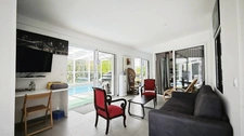 Villa d’exception à Ouistreham Riva Bella – 226 m² habitables avec piscine intérieure chauffée, à seulement 300m de la plage