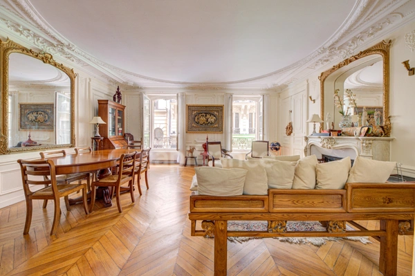 Appartement à vendre 6 pièces PARIS 8EME ARRONDISSEMENT (75)