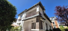 90000 BELFORT CENTRE- MAISON DE MAITRE- 6 PIECES- 5 CHAMBRES- SOUS SOL COMPLET- PARKING- TERRASSE- CALME