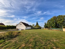 90100 SUARCE – MAISON FAMILIALE – 165 M² – 8 PIÈCES – 5 CHAMBRES – TERRAIN 19,80 ARES  – 10 MIN SUISSE  – DPE B