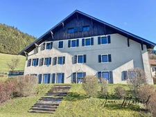 Dpt Haute Savoie (74), Maison-Gîte sur les hauteurs de Thonon avec vue exceptionnelle sur le Lac Léman et Jura