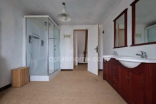 Maison de village d'environ 115 m², 3 pièces avec potentiel d'évolution à Ferrière-Larçon (37350)