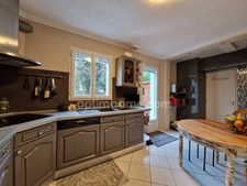 Maison 110m² - 6 pièces - 4 chambres - Terrain avec terrasse et piscine à Cormery (37)