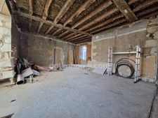 Immeuble de plus de 250 m² à rénover - potentiel de 4 à 5 appartements à créer à Preuilly sur Claise (37) !