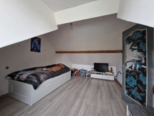 Maison 9 pièces, 4 chambres, avec fort potentiel d'évolution à Perrusson - terrain de 459 m²