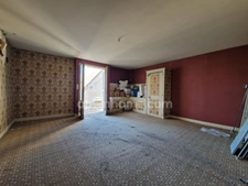 Immeuble de plus de 250 m² à rénover - potentiel de 4 à 5 appartements à créer à Preuilly sur Claise (37) !