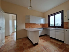 Maison 6 pièces - 4 chambres, 155 m² sur une parcelle de 3 000 m² à Loches (37)