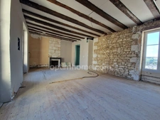 Immeuble de plus de 250 m² à rénover - potentiel de 4 à 5 appartements à créer à Preuilly sur Claise (37) !