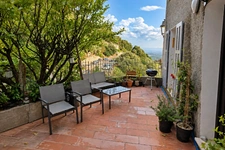 Vignale – Maison de village rénovée de 77 m² – 3 chambres – 2 terrasses