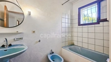 À vendre – Sari-Solenzara Maison vue mer panoramique et charme méditerranéen assuré ( vendu libre de toute occupation)