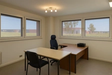 LOCAL de 1200 m2 sur une terrain de 5500m2 