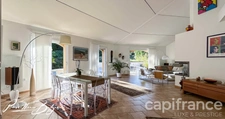 NEW IN CHARBONNIÈRES-LES-BAINS: 210 m² Architect Villa with Swimming Pool!