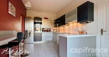 NEW IN CHARBONNIÈRES-LES-BAINS: 210 m² Architect Villa with Swimming Pool!
