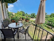 Appartement à vendre 5 pièces SAINTE FOY LES LYON (69) Secteur mairie et cinéma – APPARTEMENT DE CARACTÈRE 130 M² – 3 CHAMBRES – 1 GARAGE – PARKING – CAVE