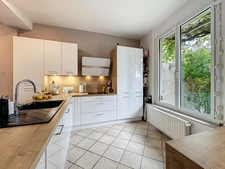 ? Brindas de 115 m² Centre ville - Maison de ville rénovée avec goût avec un agréable jardin – 