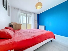 Appartement à vendre 3 pièces  (69) À vendre – Superbe T3 rénové de 68 m² – Rillieux-la-Pape situé 1 Avenue Général Leclerc