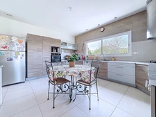 ? SAINT-DIDIER-DE-FORMANS – À proximité immédiate de Trévoux ✨ Maison familiale à vendre – 228 m² habitables – Terrain 1 288 m²