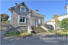 Maison à vendre 7 pièces USSEL (19)