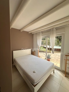 Villecroze – Propriété de charme avec studio indépendant, piscine et fort potentiel