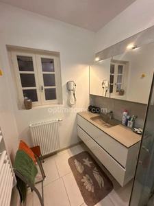 Villecroze – Propriété de charme avec studio indépendant, piscine et fort potentiel